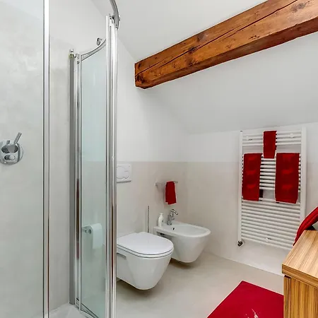 Il Gioiellino Pool And Sauna