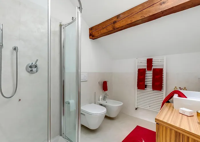Il Gioiellino Pool And Sauna